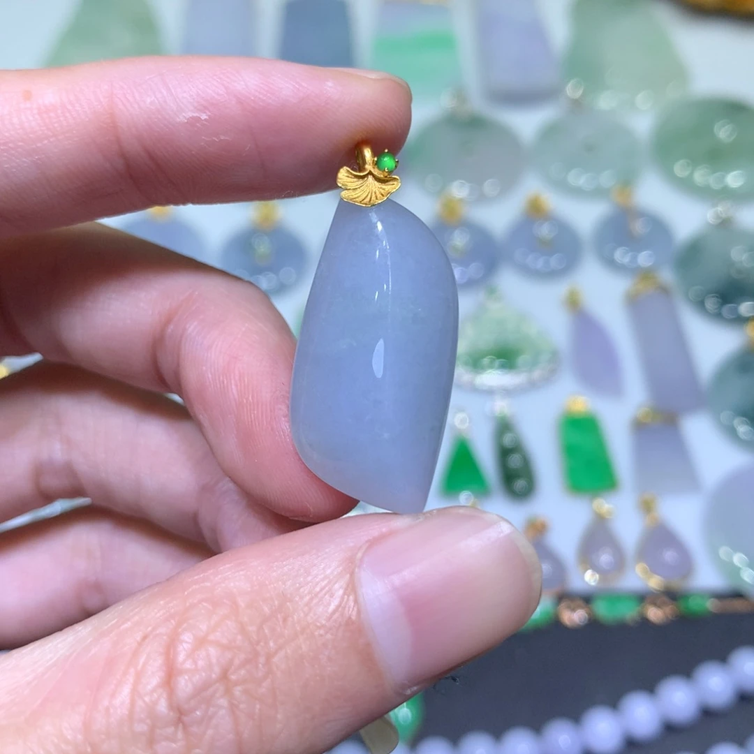 翡翠吊坠(不含链)18K金镶嵌