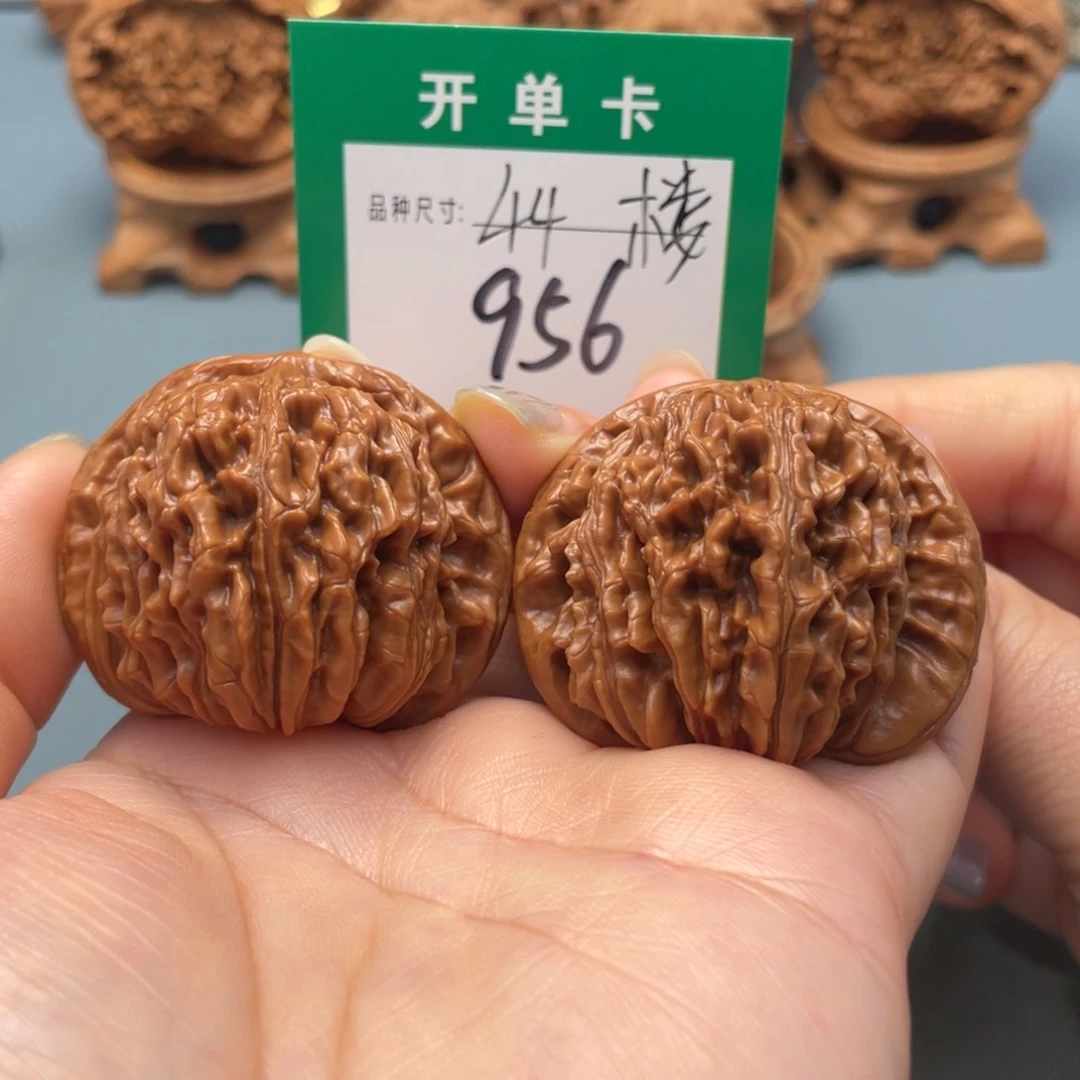 吊坠桃核文玩核桃