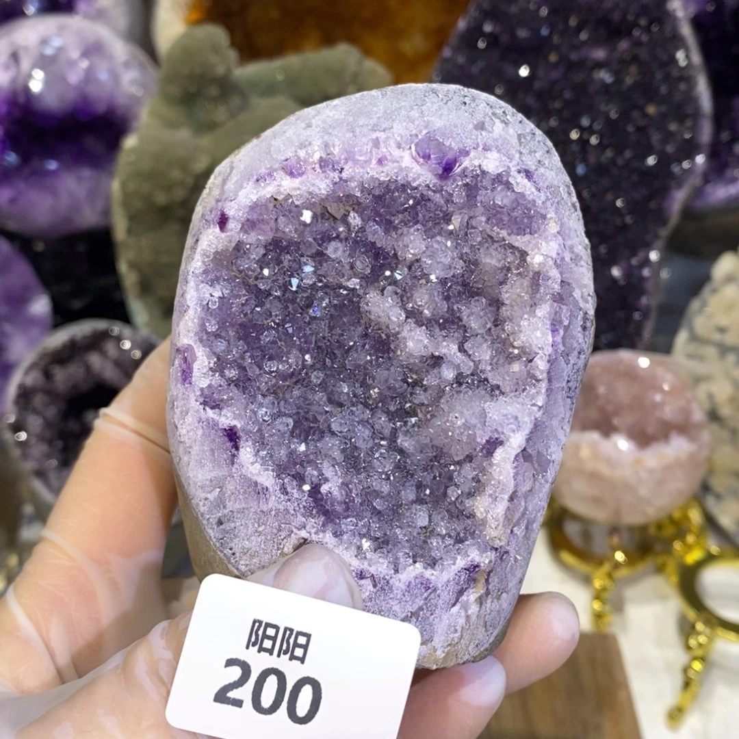 未镶嵌水晶大型摆件（非配饰）