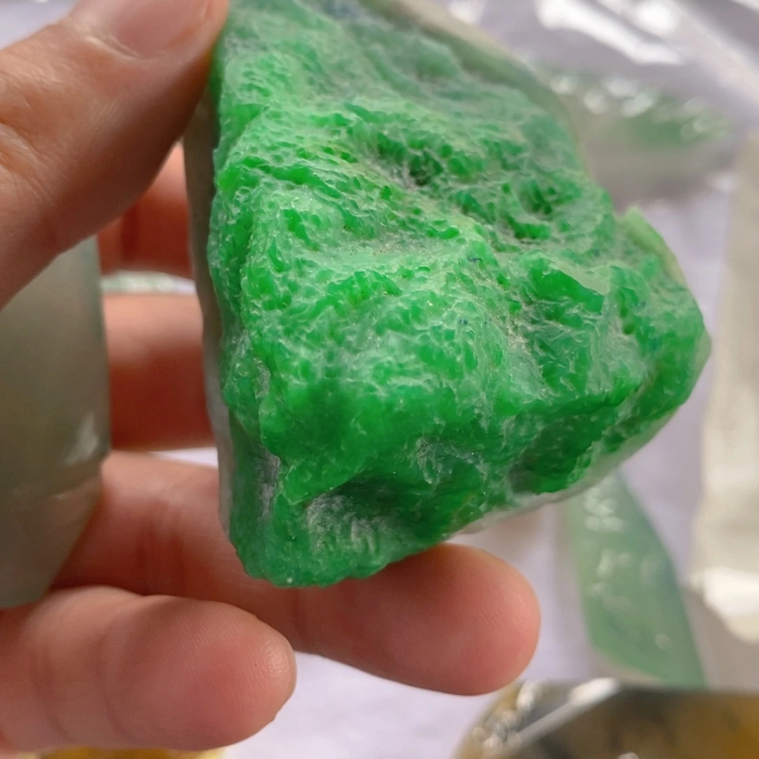 定制翡翠未镶嵌翡翠片料定制