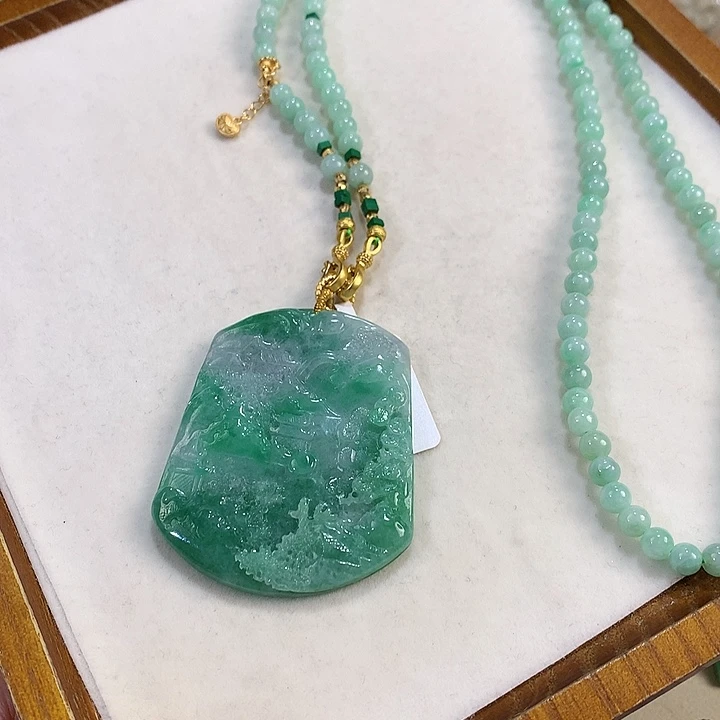 翡翠未镶嵌颈饰翡翠吊坠