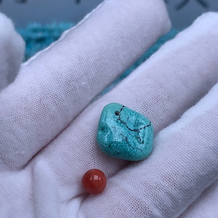 南红玛瑙未镶嵌珠宝奇石