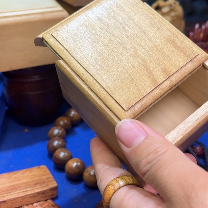 木盒子盒子盒子瑕疵