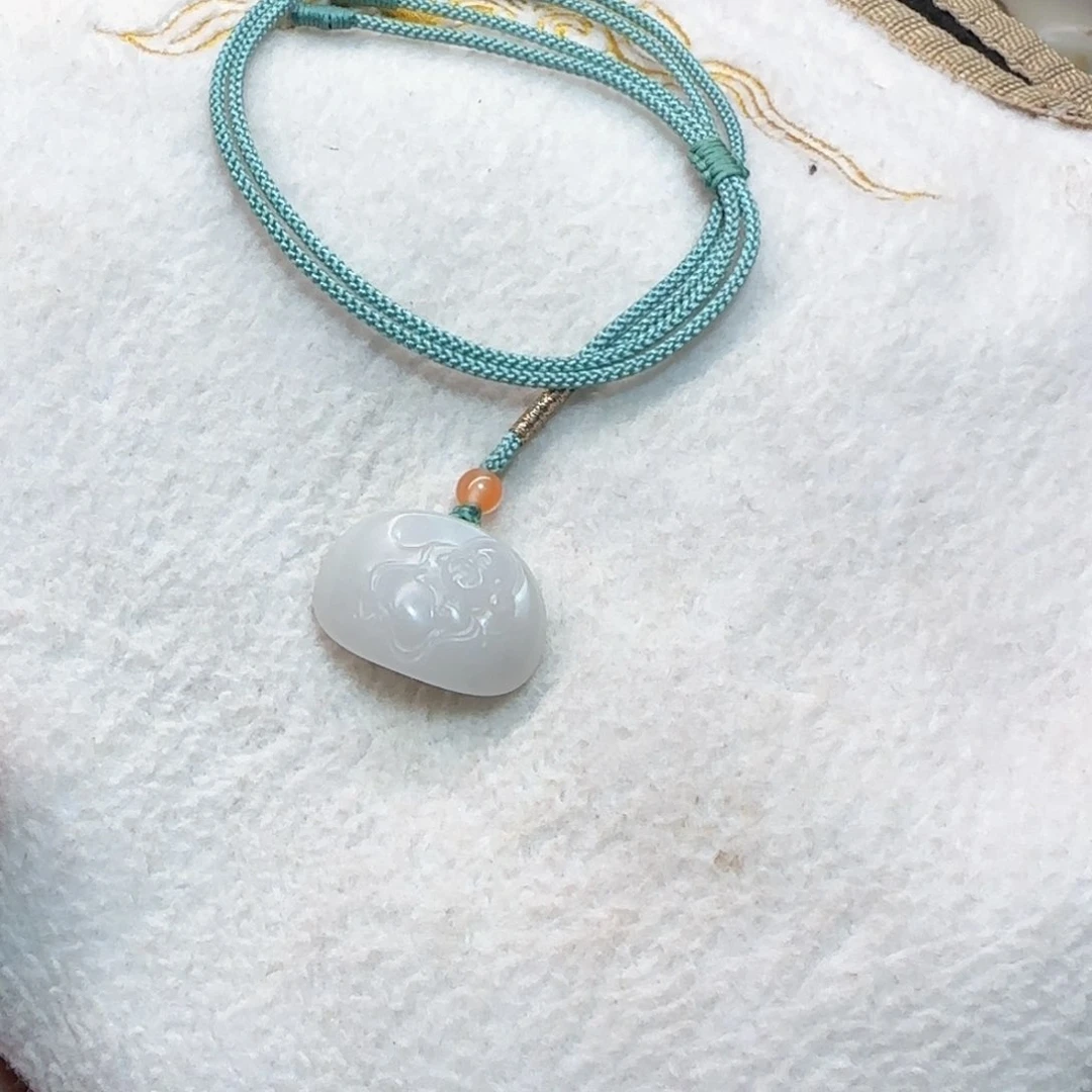 和田玉吊坠(不含链)未镶嵌老*儿