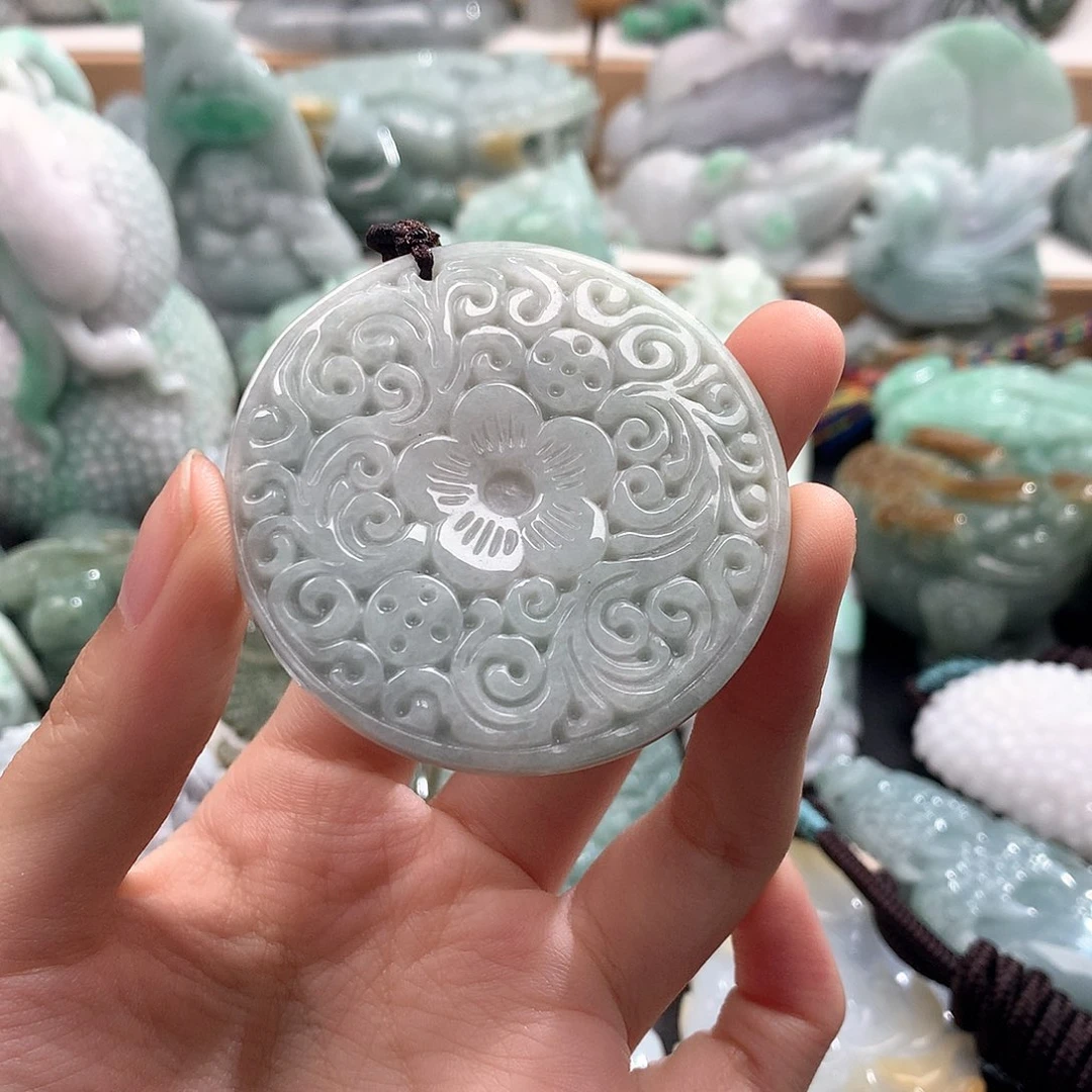 吊坠(不含链)未镶嵌翡翠