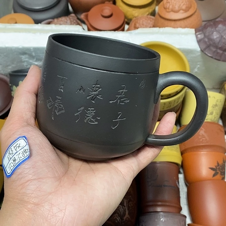 瑕疵不退不换介意勿拍磕碰