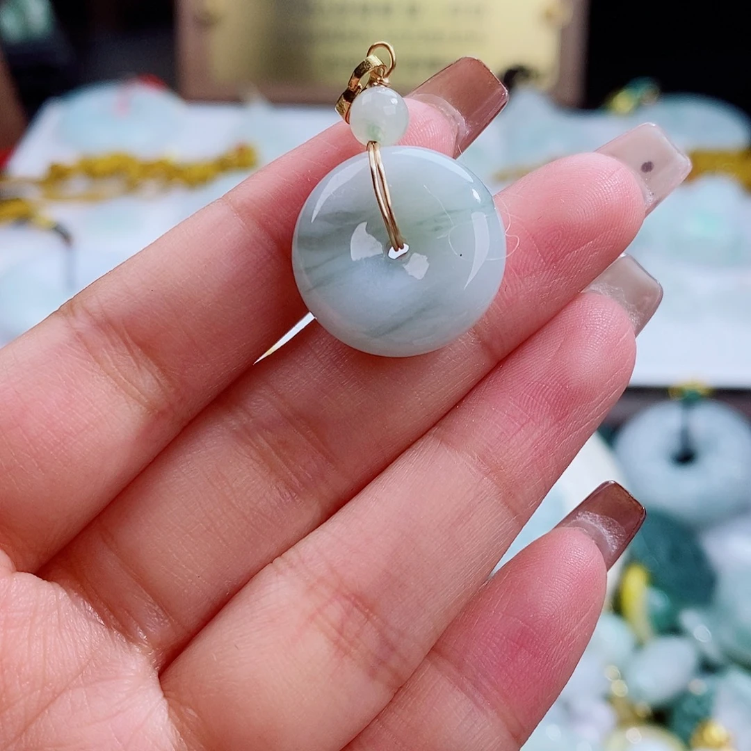 翡翠未镶嵌颈饰4549