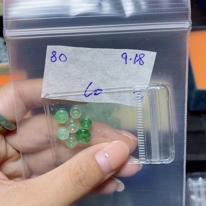 凡***熙未镶嵌定制翡翠不退