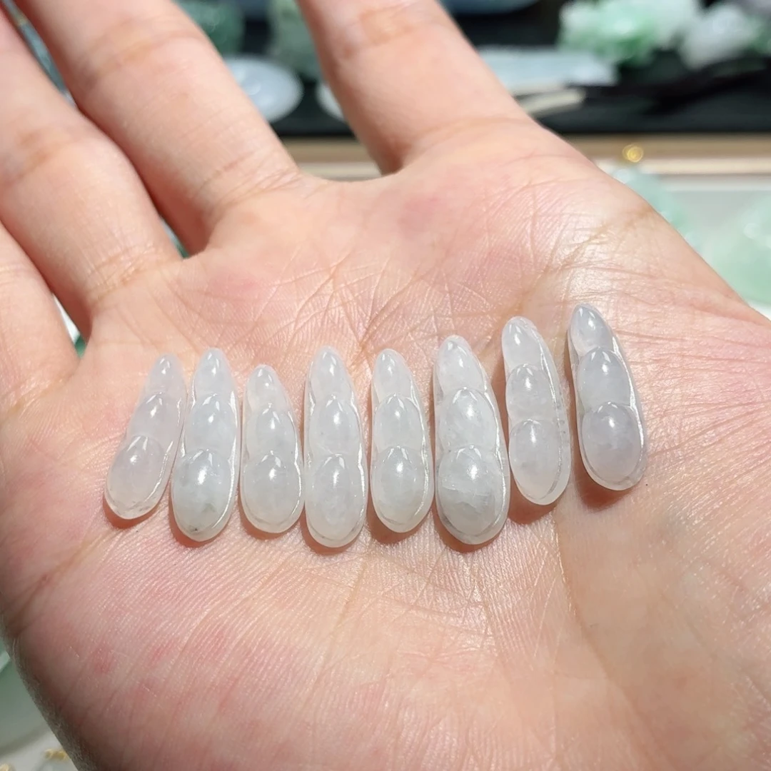 我***子翡翠未镶嵌吊坠(不含链)