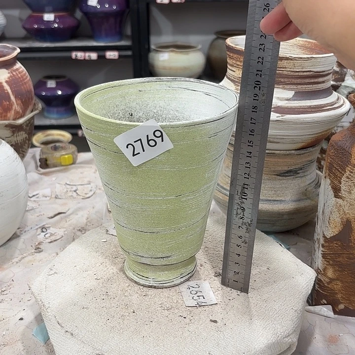 摆件高18，口14，无孔2769