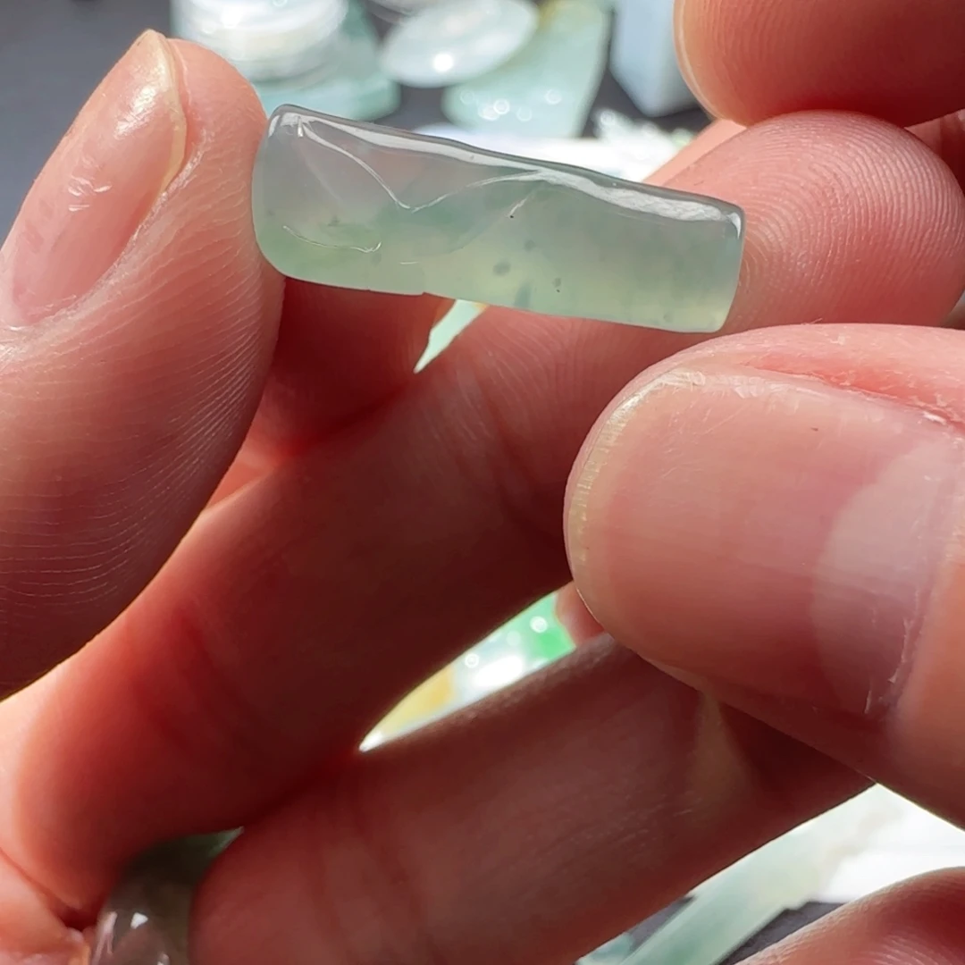 定制翡翠未镶嵌天然翡翠竹节