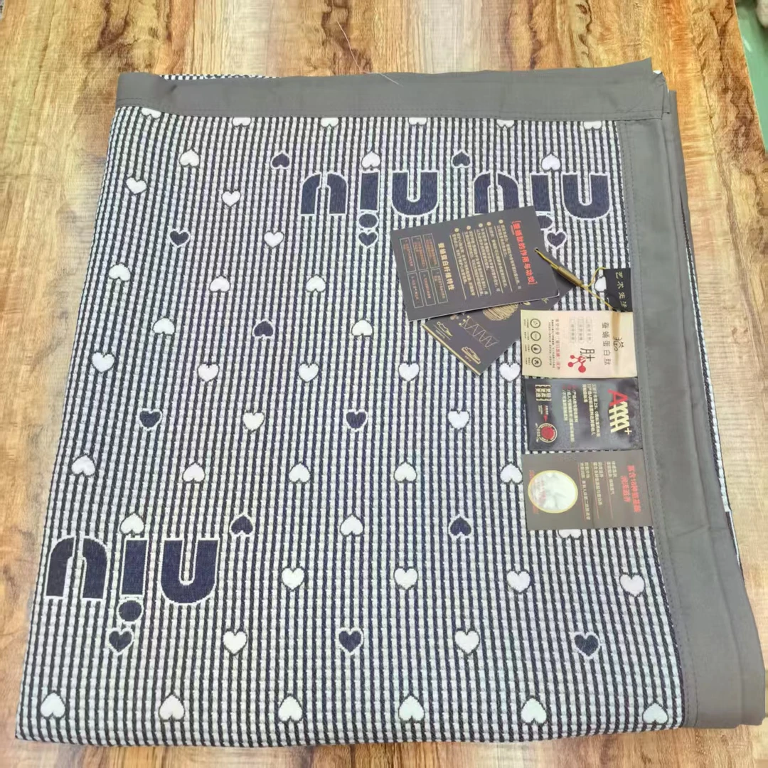 【空气层软床盖】<字母爱心-墨蓝>2X2.3m<±5cm>单人透气凉爽凉席