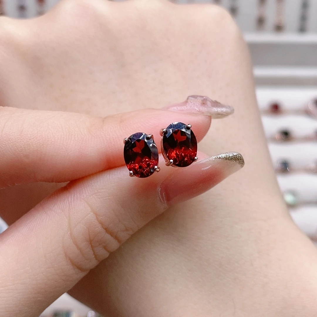 石榴石耳钉银S925镶嵌耳钉