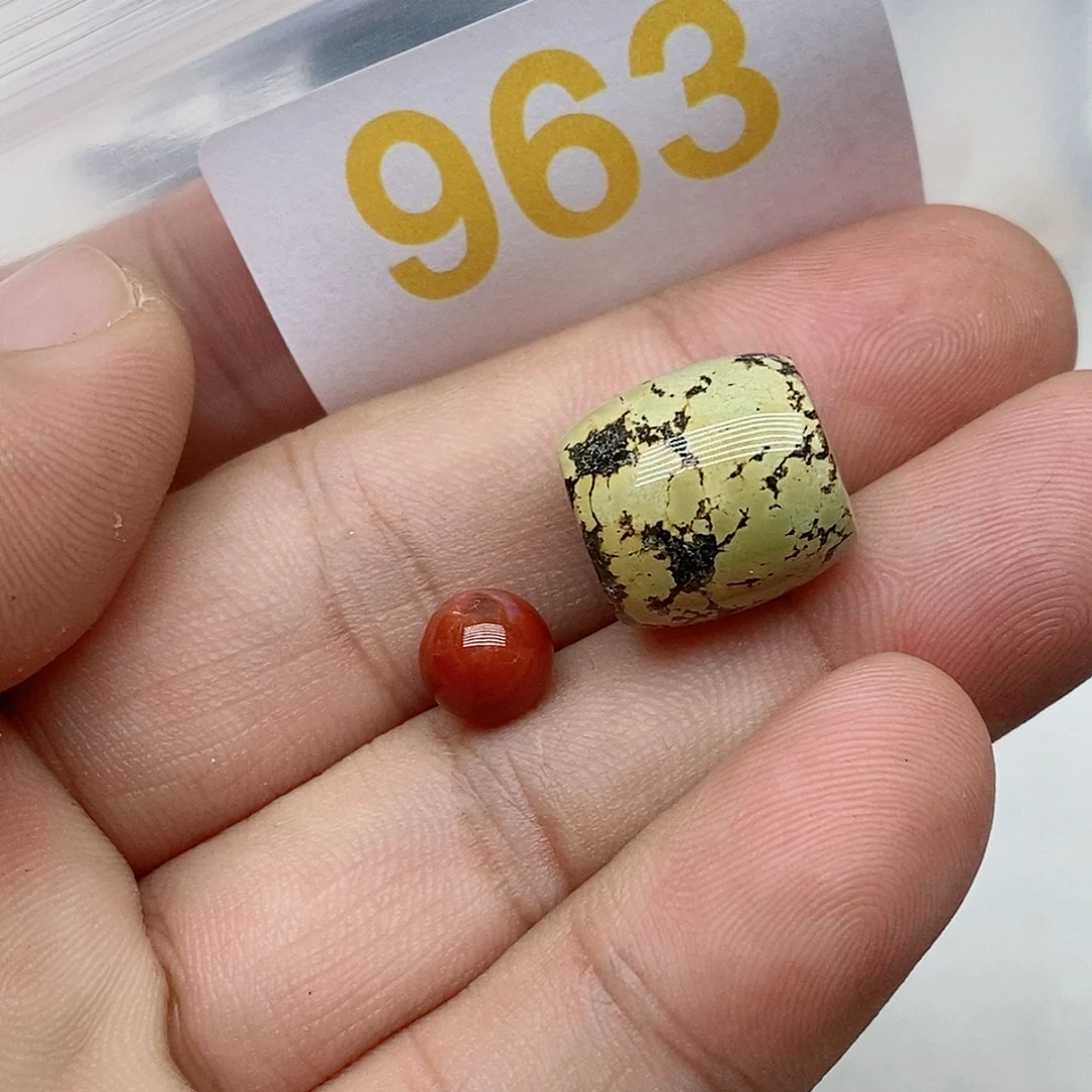 未镶嵌南红玛瑙珠宝奇石