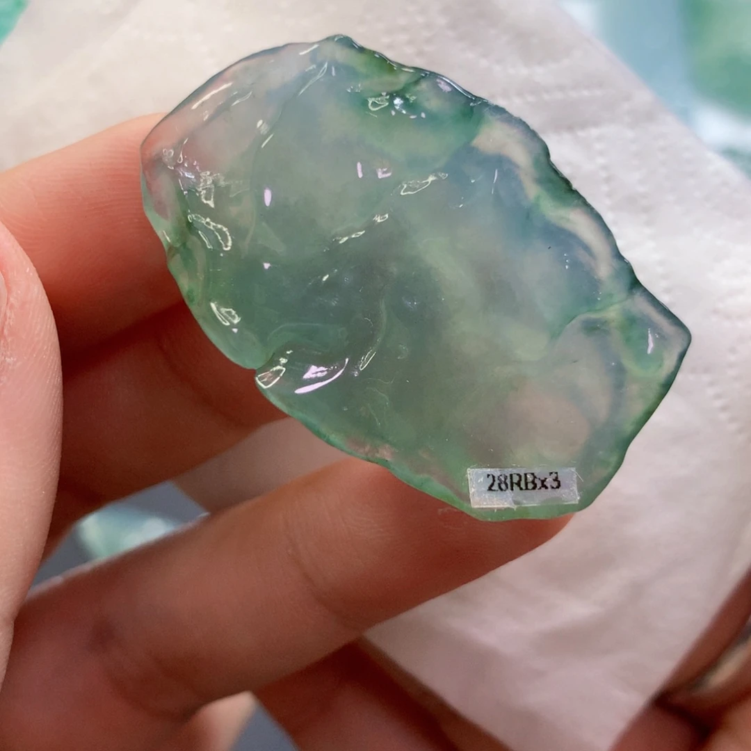 【闪购商品】翡翠吊坠(不含链)未镶嵌