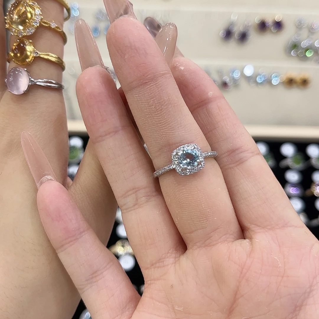 钱****托帕石戒指银S925镶嵌