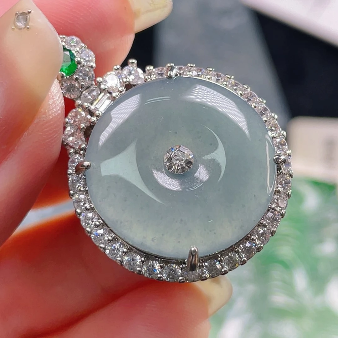 翡翠未镶嵌颈饰6，