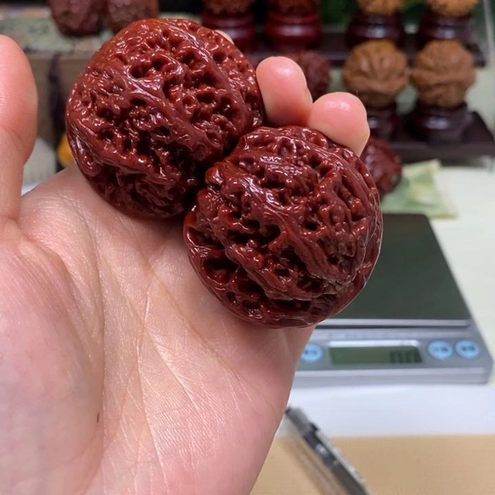 雷***哥吊坠文玩核桃粗筋