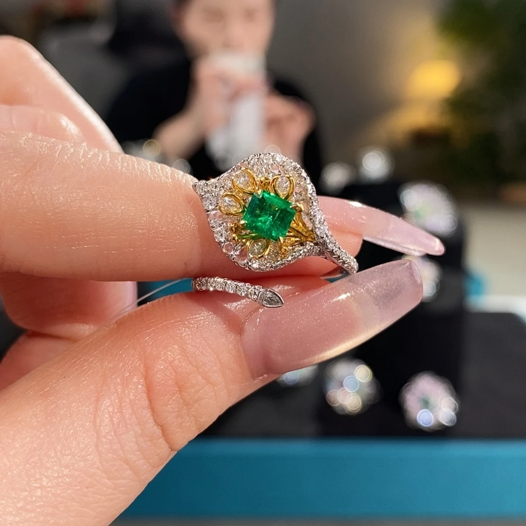 18K金镶嵌祖母绿戒指0.575ct