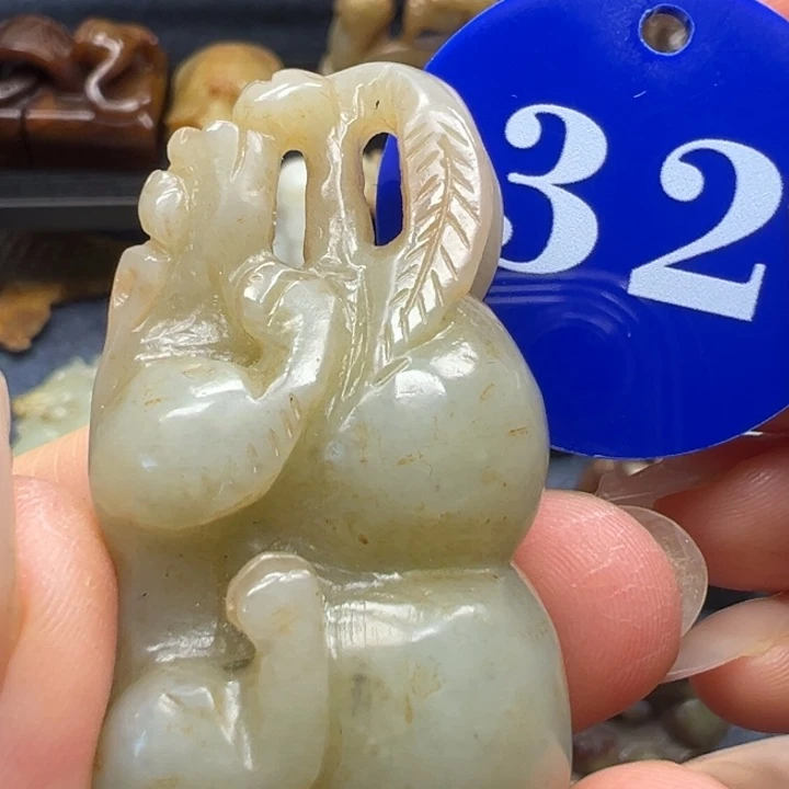 和田玉未镶嵌挂件