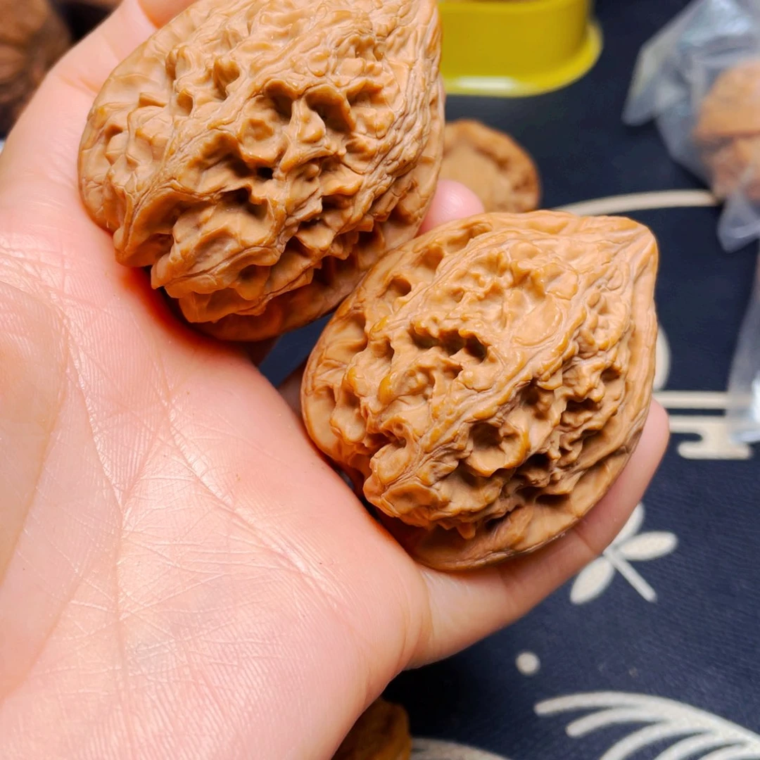 吊坠文玩核桃大沽石