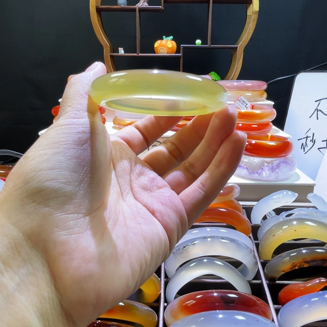 手镯玛瑙/玉髓未镶嵌