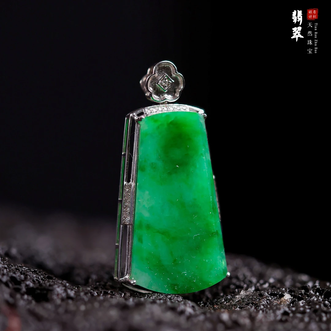 【桃总推荐】18k金翡翠方牌吊坠@@PS51227019