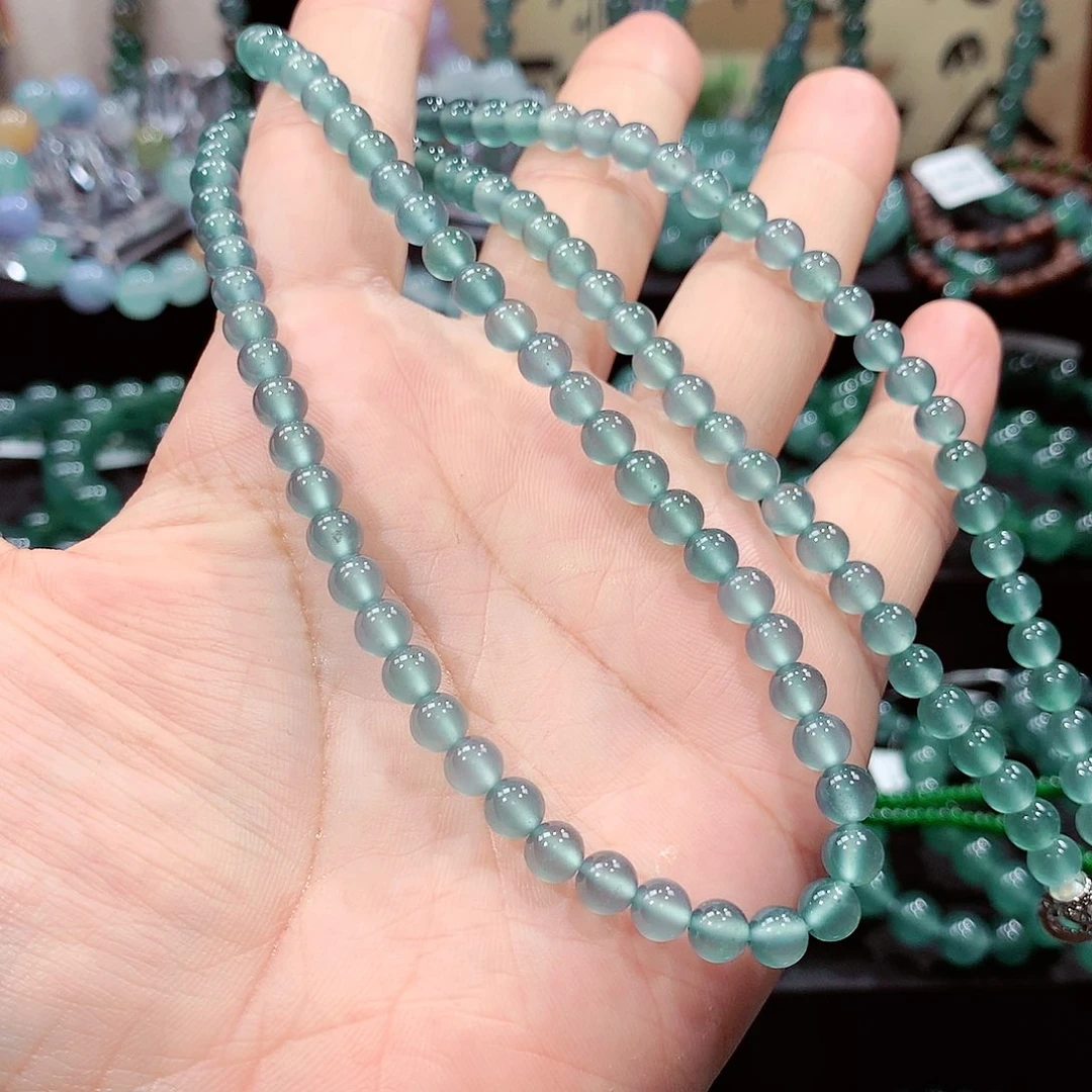 s***g翡翠未镶嵌手链卡5.8