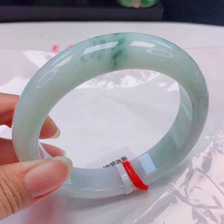 翡翠未镶嵌手镯64圈