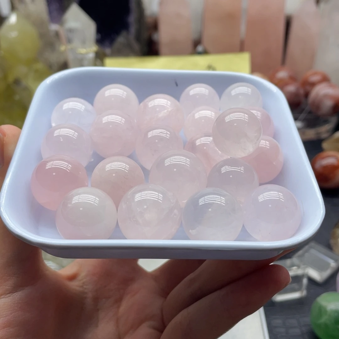 杨****水晶珠宝半成品未镶嵌10