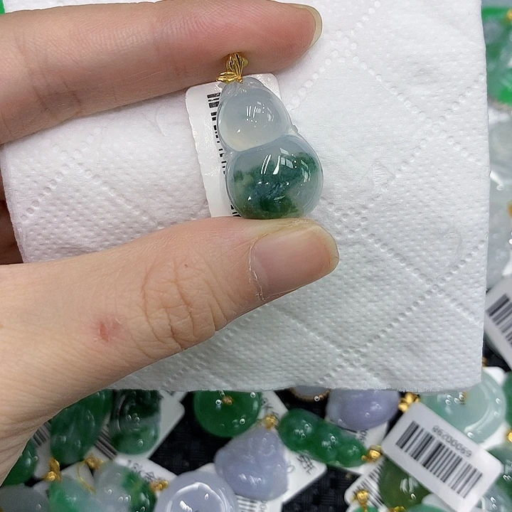 颈饰18K金镶嵌翡翠1335667889