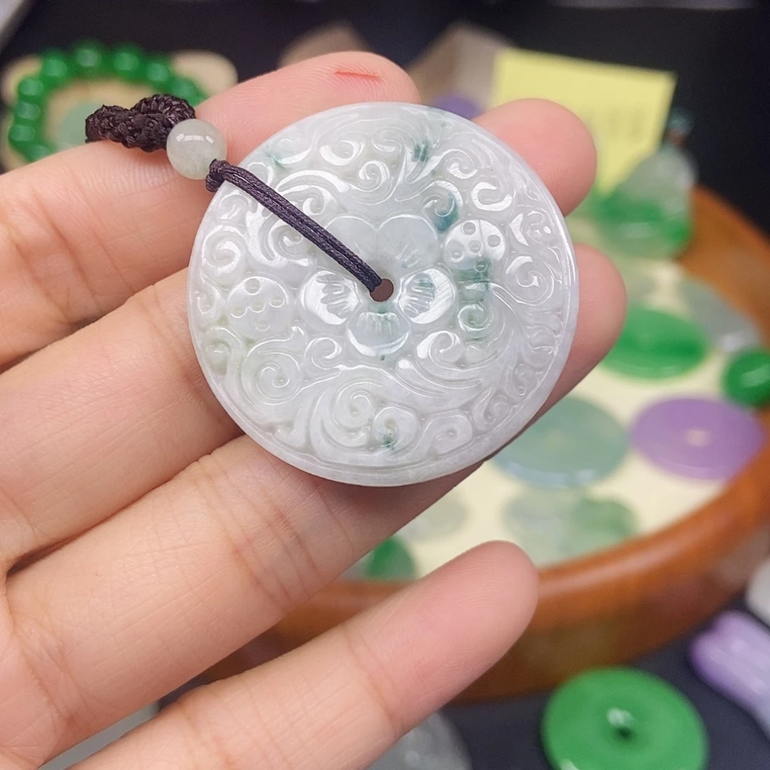 翡翠未镶嵌颈饰花开富贵