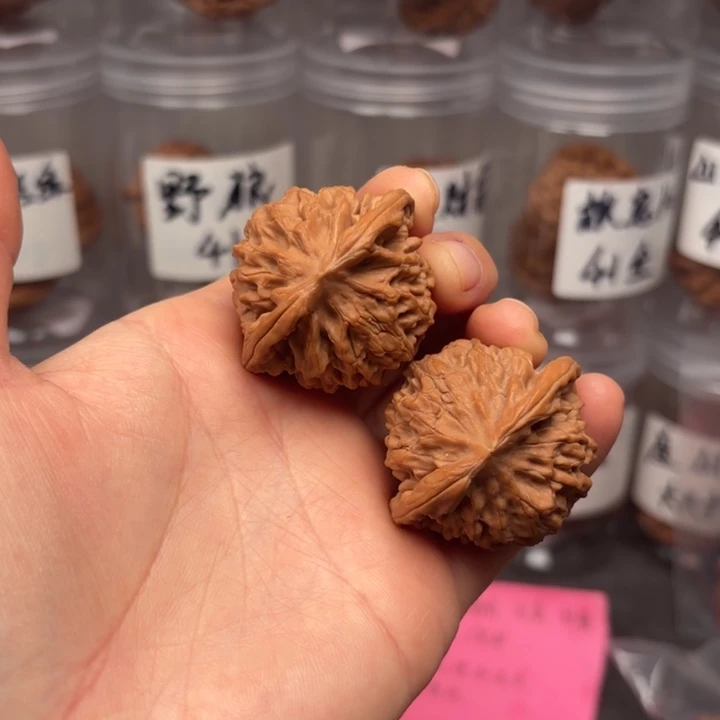 吊坠桃核39山地秦闷