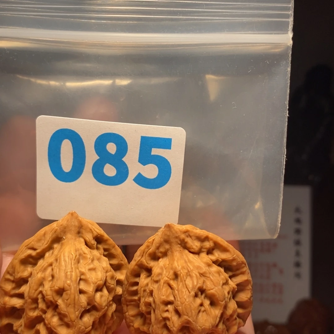 文玩核桃把件文玩核桃把件