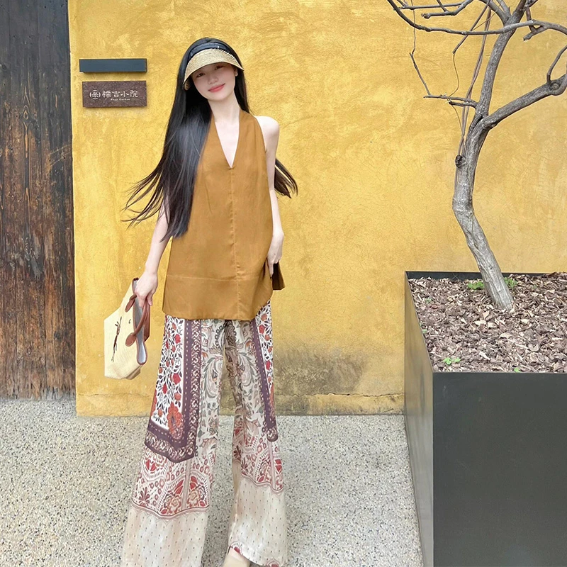 2025新款老钱风套装穿搭女宽松V领上衣搭印花设计感休闲裤两件套