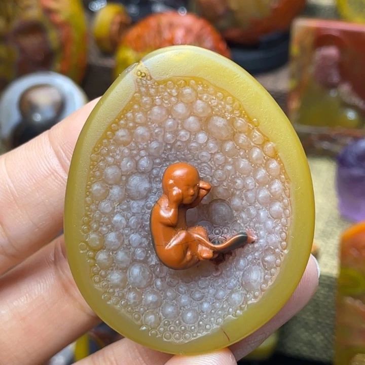 玛瑙/玉髓未镶嵌珠宝奇石品质工艺新生2600米