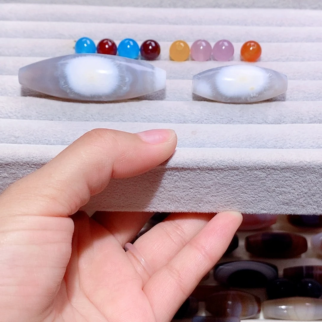 三***玄玛瑙/玉髓颈饰未镶嵌