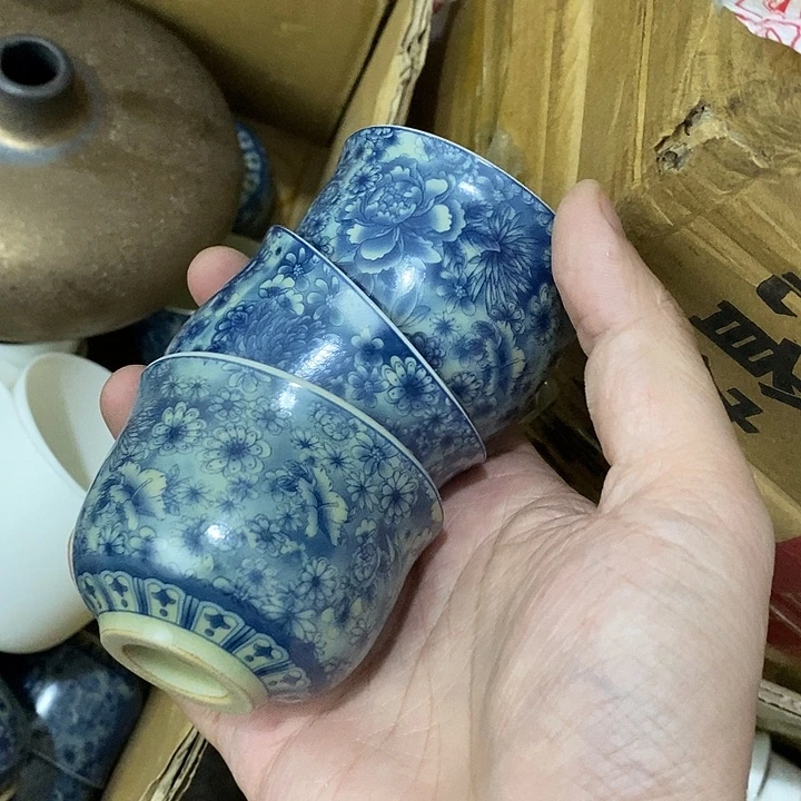陶瓷艺术品及陶瓷壶