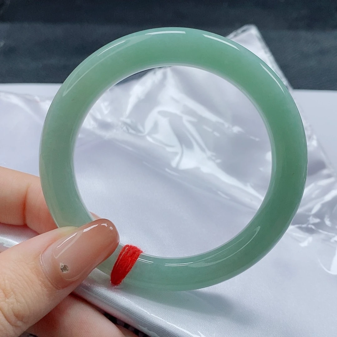 【闪购商品】未镶嵌手镯（圆镯）翡翠447号