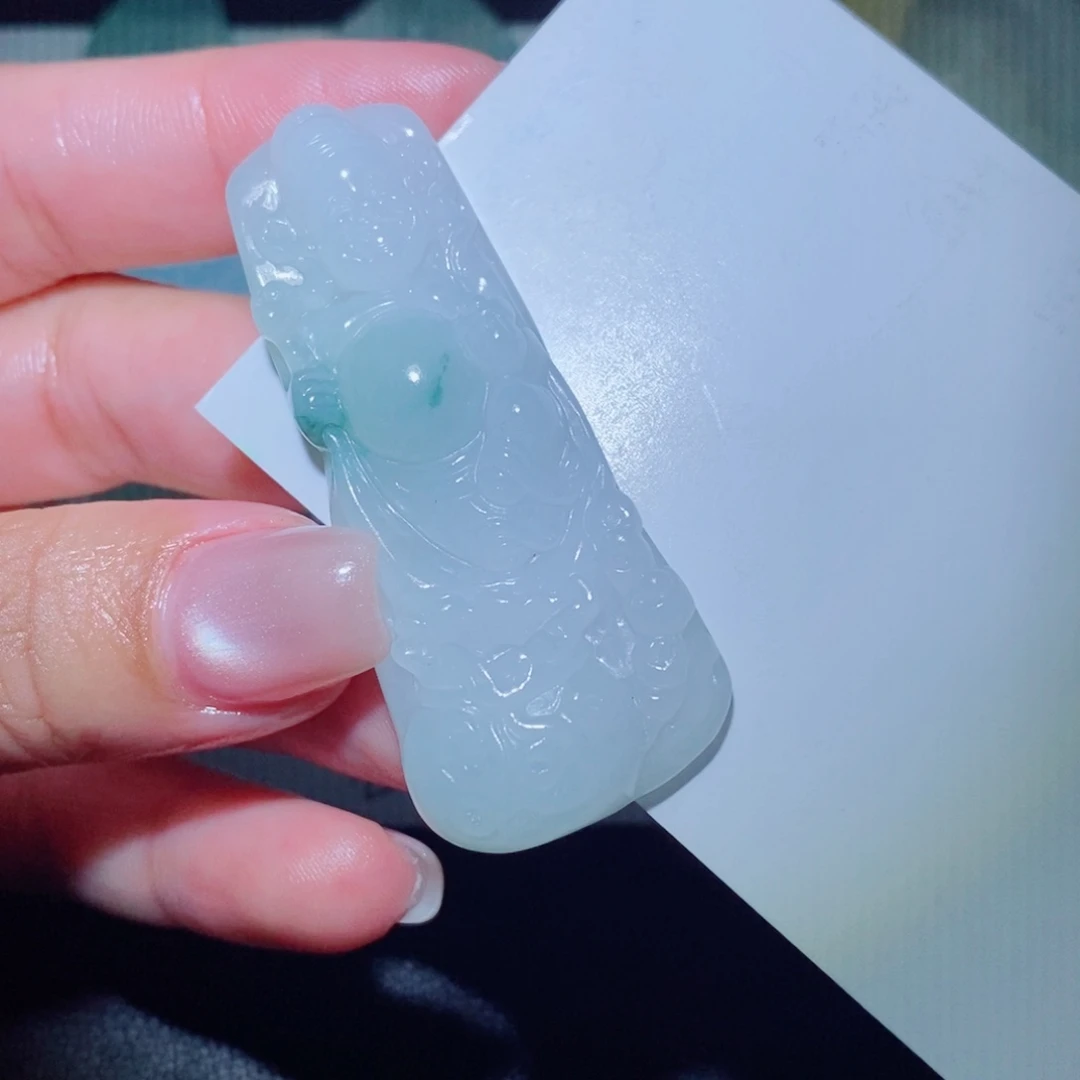 定制翡翠未镶嵌吊坠