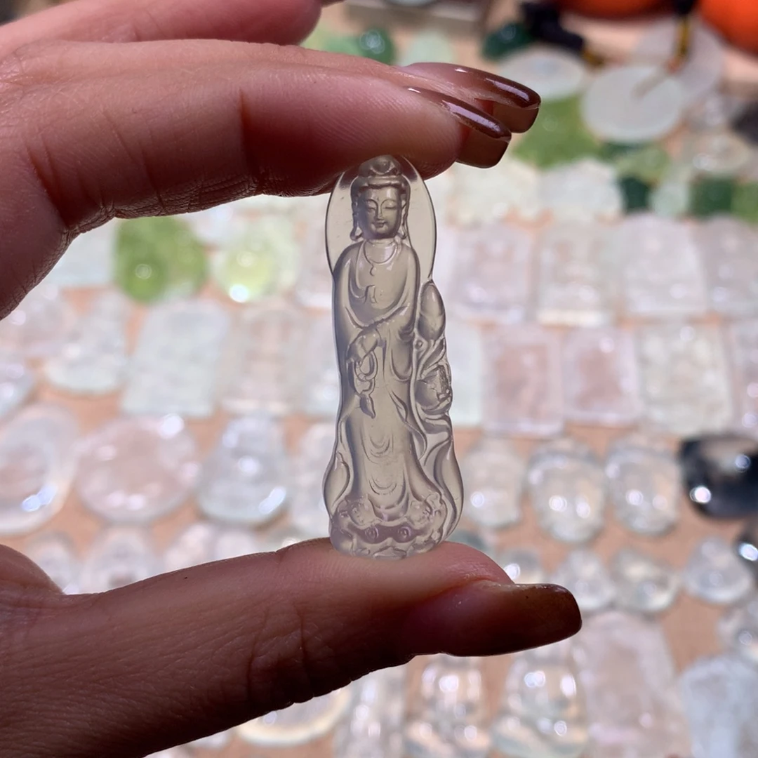 蛇纹石玉未镶嵌颈饰