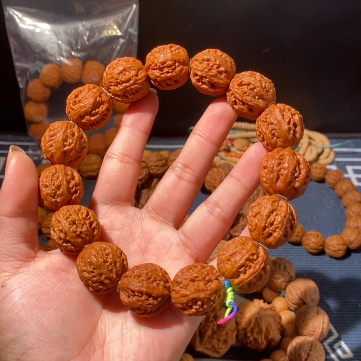 手串文玩核桃……33
