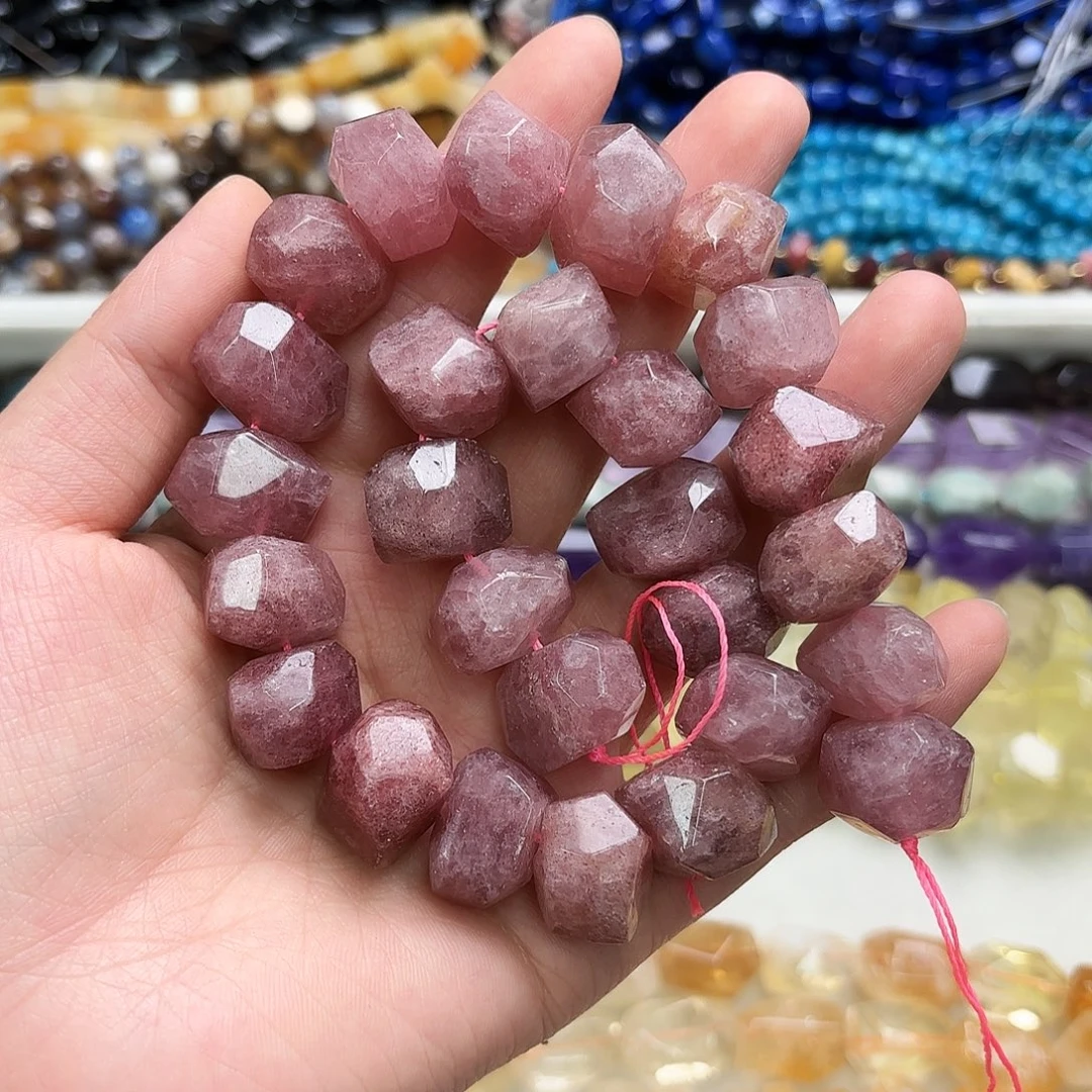 小***妖玛瑙/玉髓未镶嵌珠宝半成品草莓晶原切一条