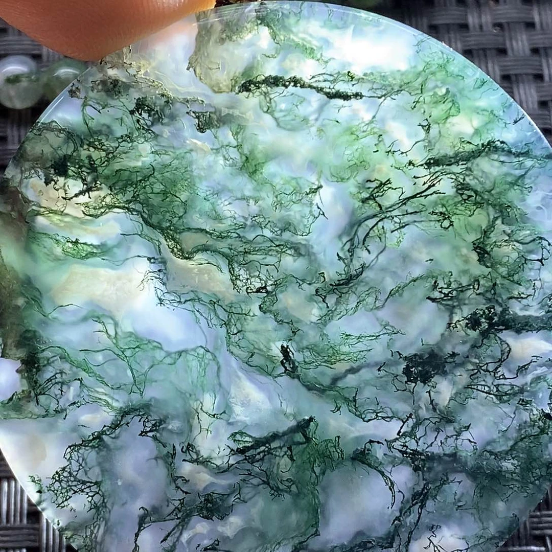 未镶嵌颈饰玛瑙/玉髓山*
