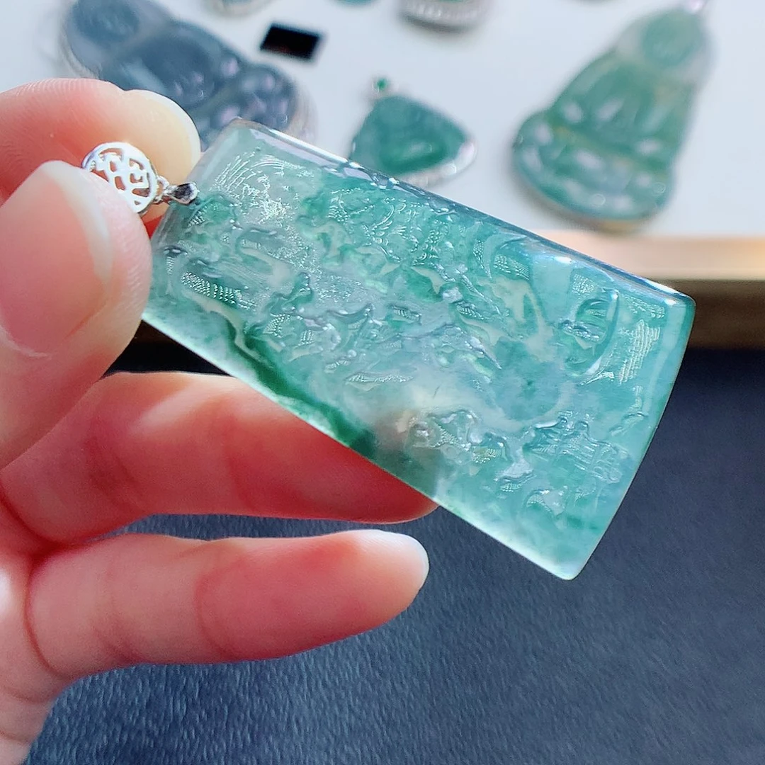 翡翠颈饰未镶嵌翡翠