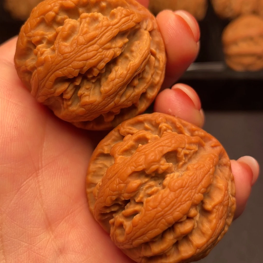 文玩核桃吊坠秦岭野生核桃