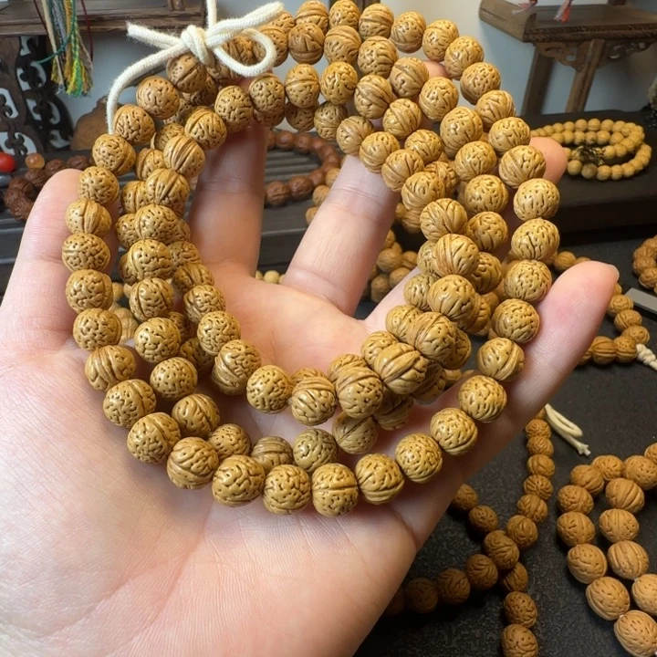 德***行手串桃核桃核脖挂