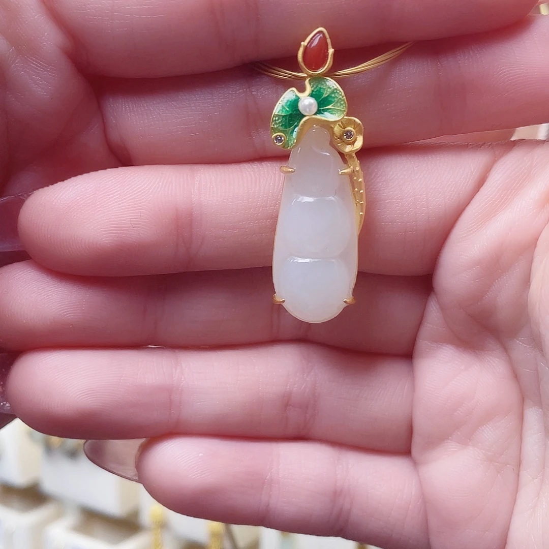 和田玉银S925镀金镶嵌颈饰