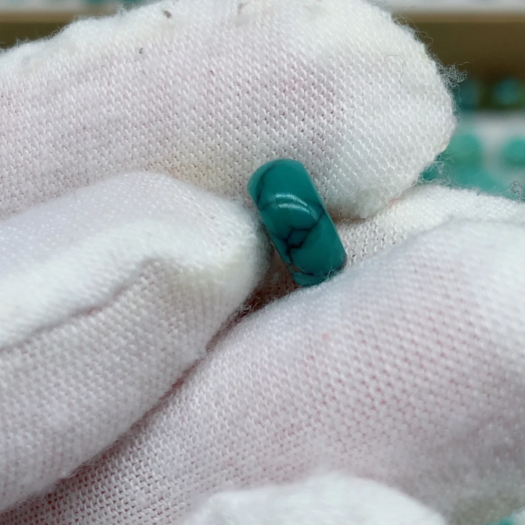 绿松石未镶嵌原矿绿松石