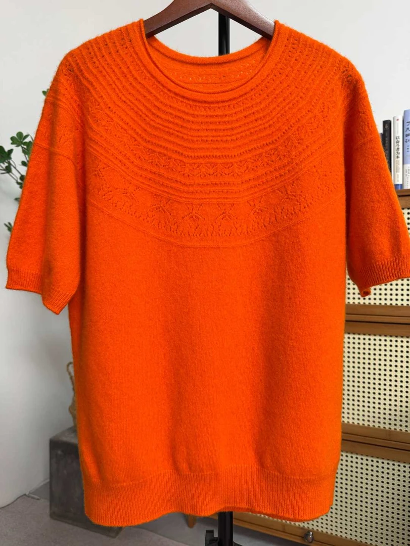 100%羊毛衫圆领鸡心领厚款常规款宽松型衫宽松咖色棕色